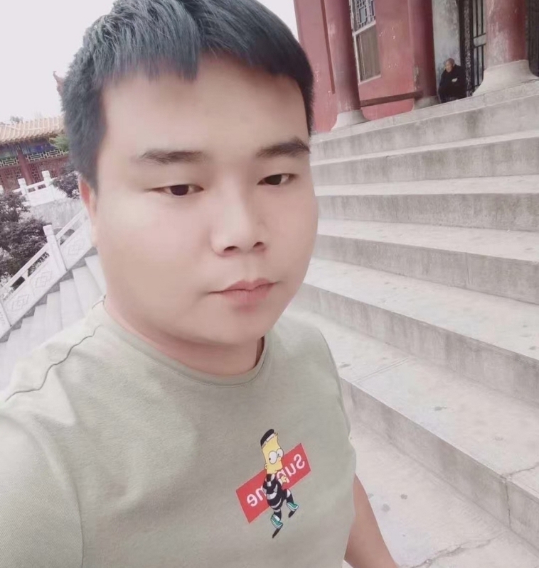 无邪的第一张照片--十堰残疾人相亲网